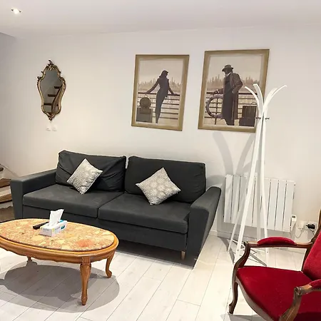 Maison Avec Terrasse Centre-cottage Garden Terrace Center Old Town *