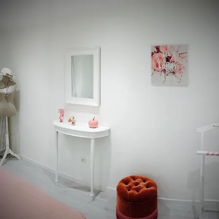 Semesterbostad Maison Avec Terrasse Centre-cottage Garden Terrace Center Old Town