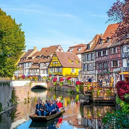 Maison Avec Terrasse Centre-cottage Garden Terrace Center Old Town Semesterbostad *