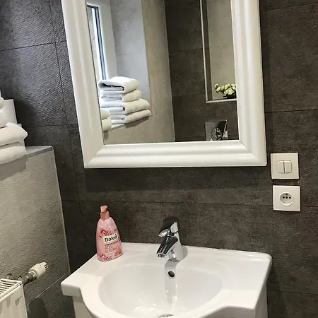 Tatil Evi Maison Avec Terrasse Centre-cottage Garden Terrace Center Old Town *