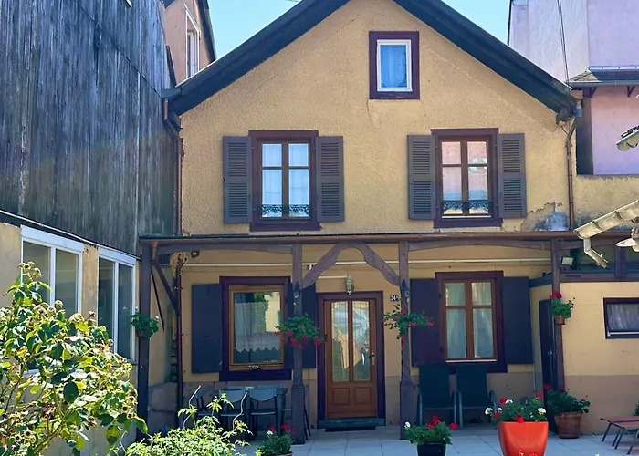 別荘 Maison Avec Terrasse Centre-cottage Garden Terrace Center Old Town