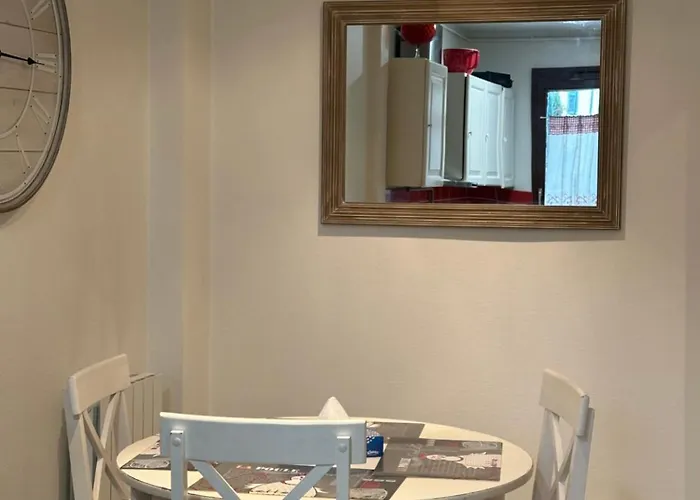 別荘 Maison Avec Terrasse Centre-cottage Garden Terrace Center Old Town *