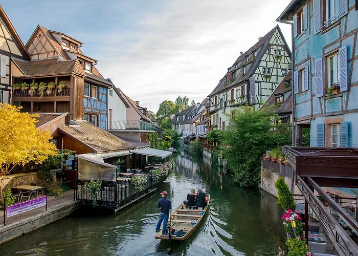 別荘 Maison Avec Terrasse Centre-cottage Garden Terrace Center Old Town *