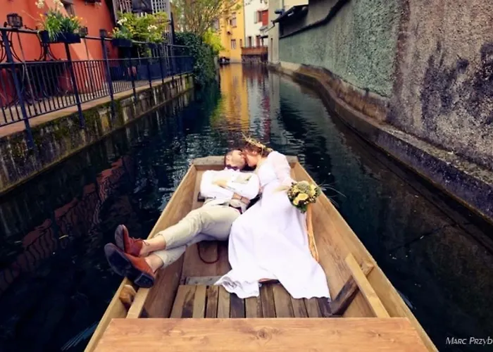 Maison Avec Terrasse Centre-cottage Garden Terrace Center Old Town Tatil Evi Colmar